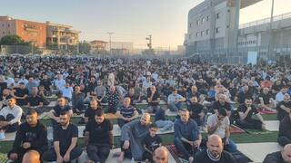 المصلين يؤدون صلاة عيد الأضحى في أم الفحم