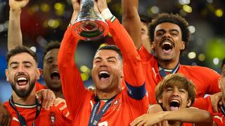 تتويج البرتغال باللقب الأوروبي