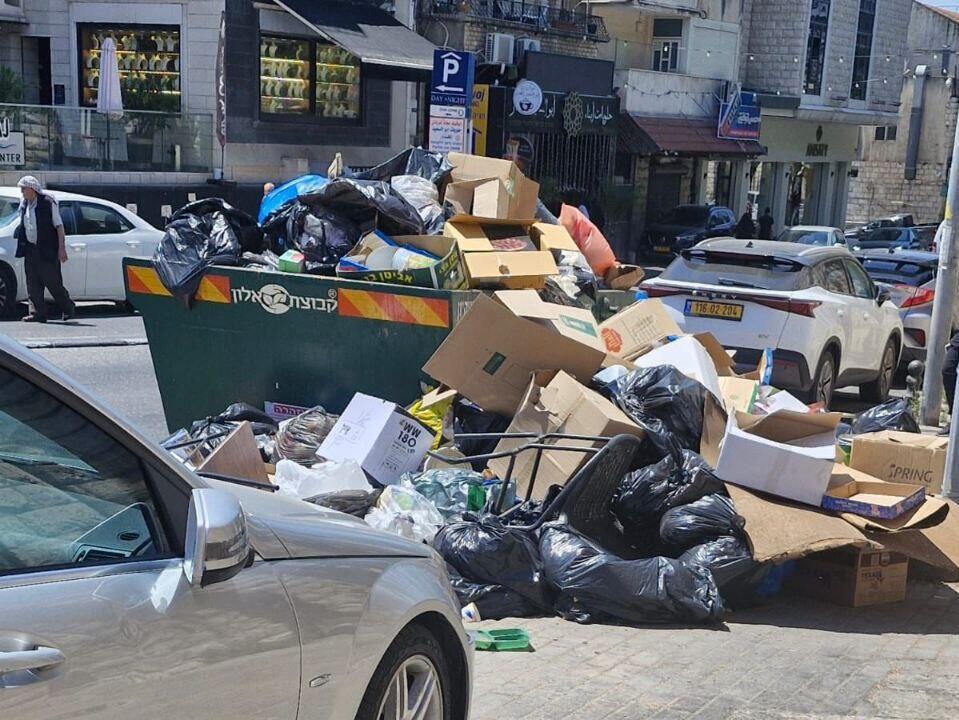 نفايات في الناصرة