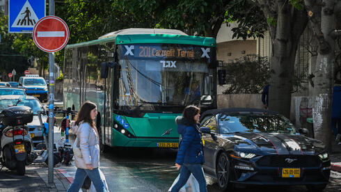 مواصلات عامة - باص لشركة إيجد