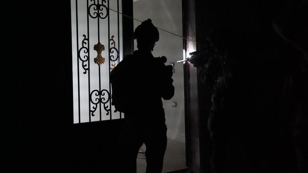 الجيش الإسرائيلي: اعتقال عناصر من حماس خلال عملية ليلية داخل الأراضي السورية