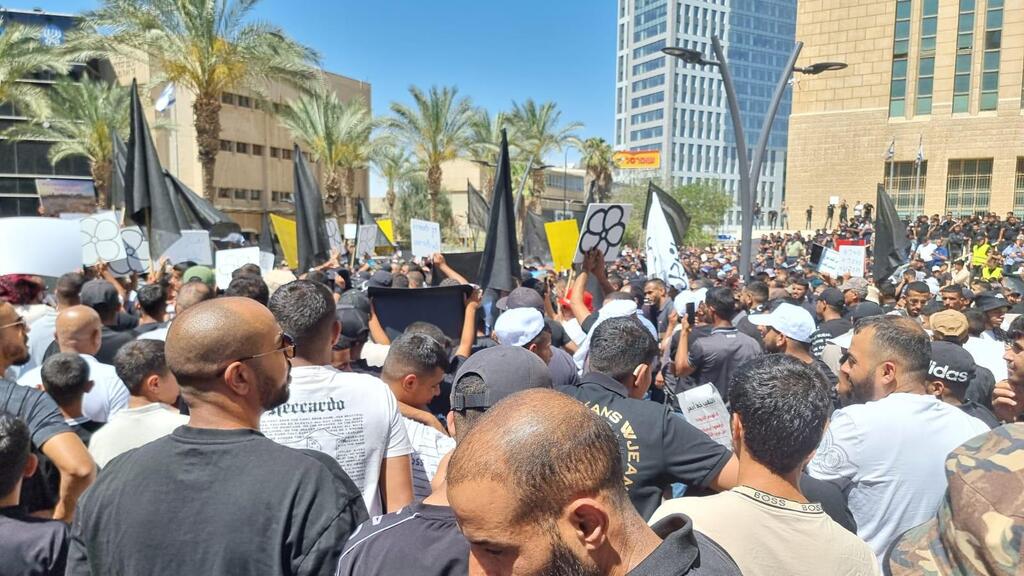 مظاهرة واسعة ضد التهجير وغياب الاعتراف (تُستخدم هذه الصورة بموجب البند 27 أ من قانون الحقوق الأدبية (2007)) مظاهرة واسعة ضد التهجير وغياب الاعتراف