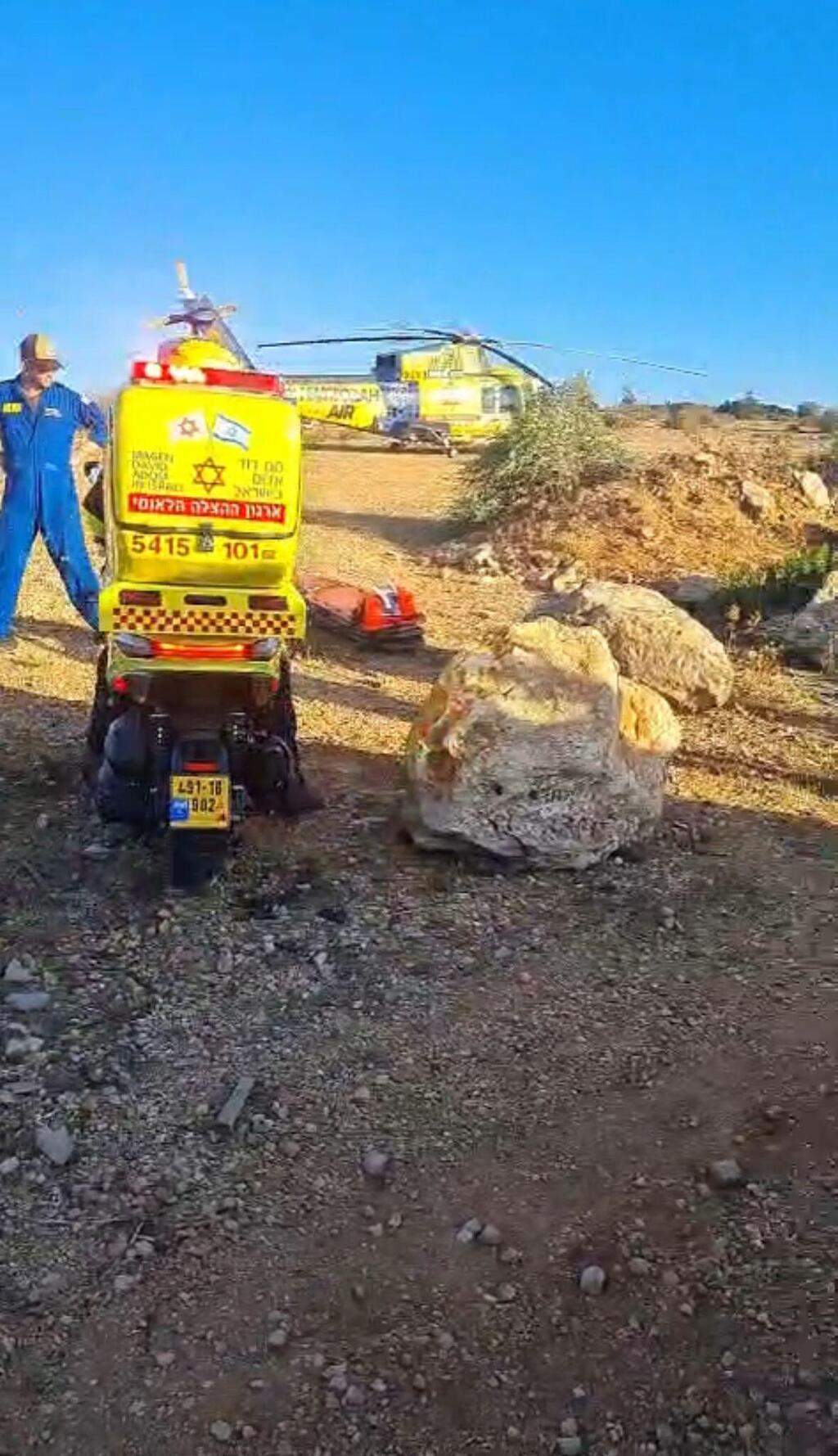 إصابتان بين خطيرة ومتوسطة بحادث طرق قرب مفترق عيلبون ((وفق البند 27 أ من قانون الحقوق الأدبية (2007))) إصابتان بين خطيرة ومتوسطة بحادث طرق قرب مفترق عيلبون