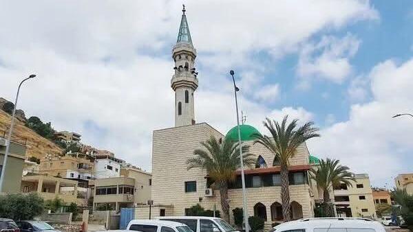 مسجد في مجد الكروم