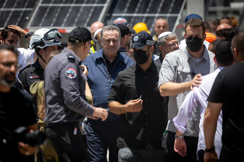 وزير الأمن كاتس يهدد باغتيال خامنئي