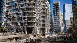21 إصابة وأضرار في رمات غان جراء سقوط صاروخ باليستي إيراني