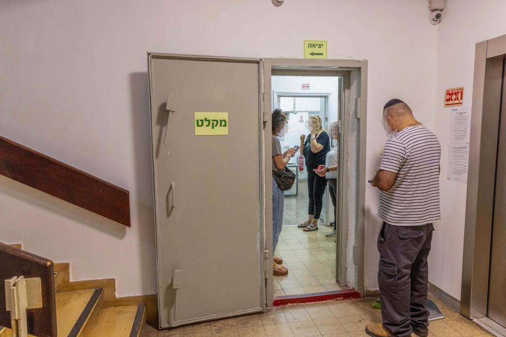 الصورة للتوضيح فقط – الأشخاص الظاهرون لا صلة لهم بمضمون الخبر