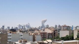 إسرائيل توسع هجماتها في إيران وتستهدف منشآت حيوية في طهران