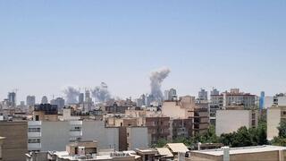 إسرائيل توسع هجماتها في إيران وتستهدف منشآت حيوية في طهران
