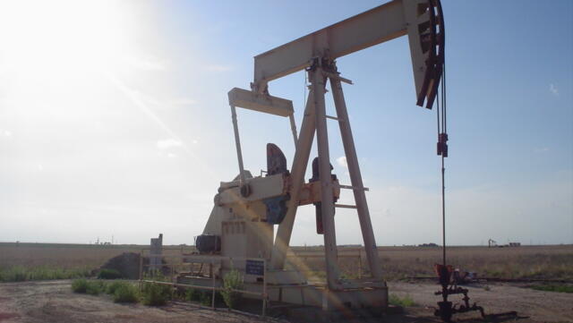 استخراج النفط