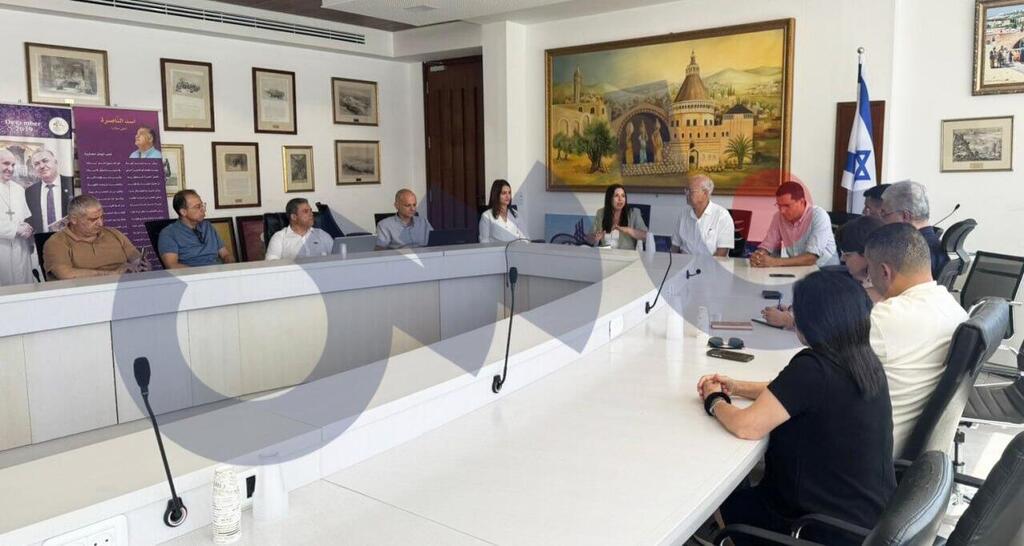  يعكوب إفراتي يتسلّم إدارة بلدية الناصرة ويعقد اجتماعه الأول