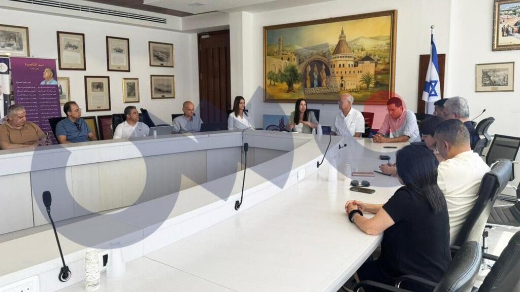  يعكوب إفراتي يتسلّم إدارة بلدية الناصرة ويعقد اجتماعه الأول