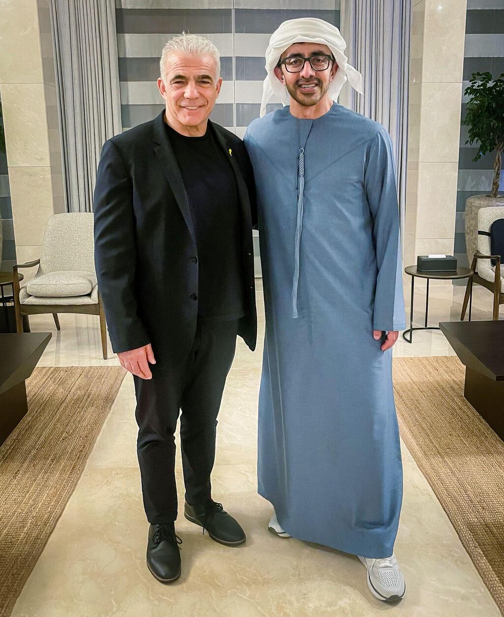 لبيد يلتقي محمد بن زايد في أبو ظبي