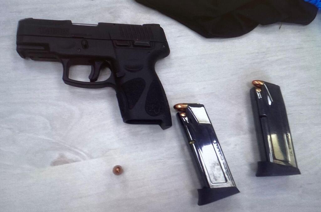 الشرطة: تقديم لائحة اتهام ضد ثلاثة شبّان من الشمال بشبهة تنفيذ سطو مسلح قرب كفرمندا (تصوير: الشرطة) الشرطة: تقديم لائحة اتهام ضد ثلاثة شبّان من الشمال بشبهة تنفيذ سطو مسلح قرب كفرمندا