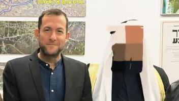 ممثل من عائلة الجعبري ورئيس مجلس إقليمي شومرون