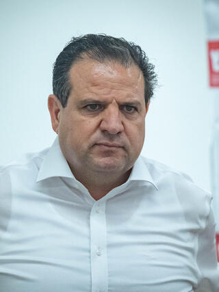 النائب أيمن عودة