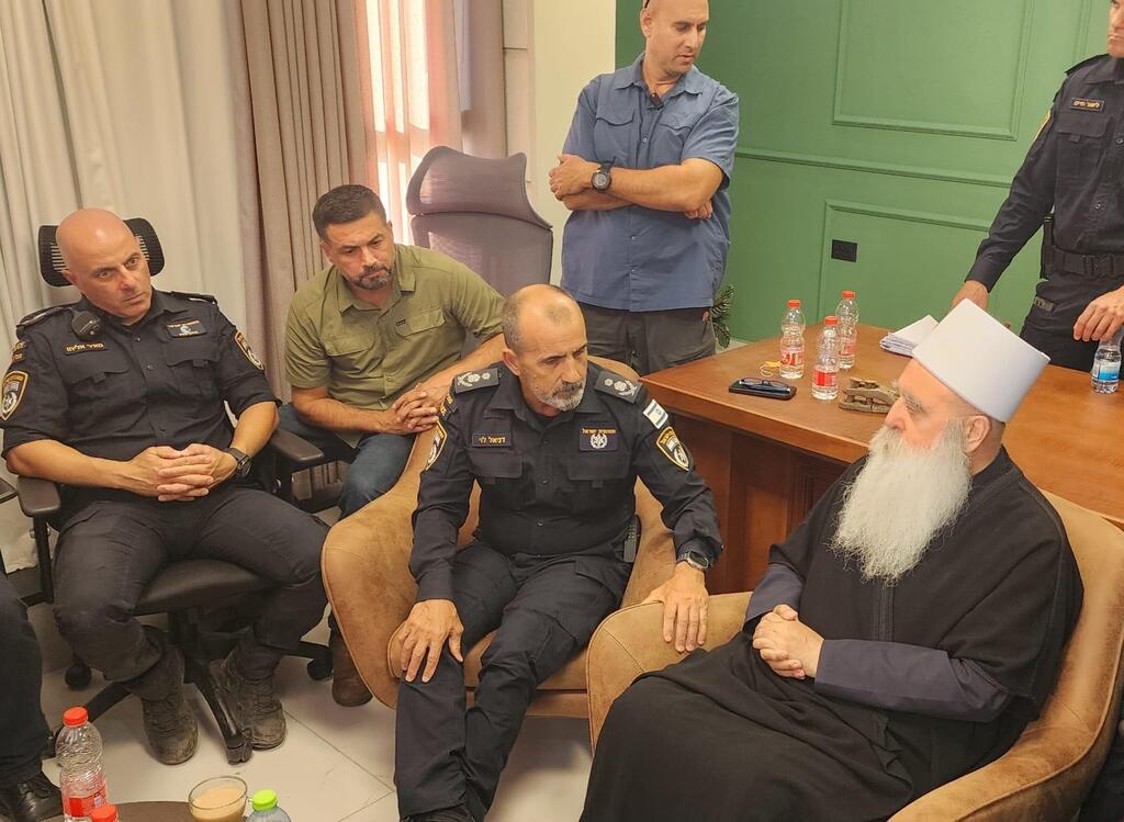 مفوض الشرطة يجري تقييمًا ميدانيًا في الجولان ويلتقي الشيخ موفق طريف