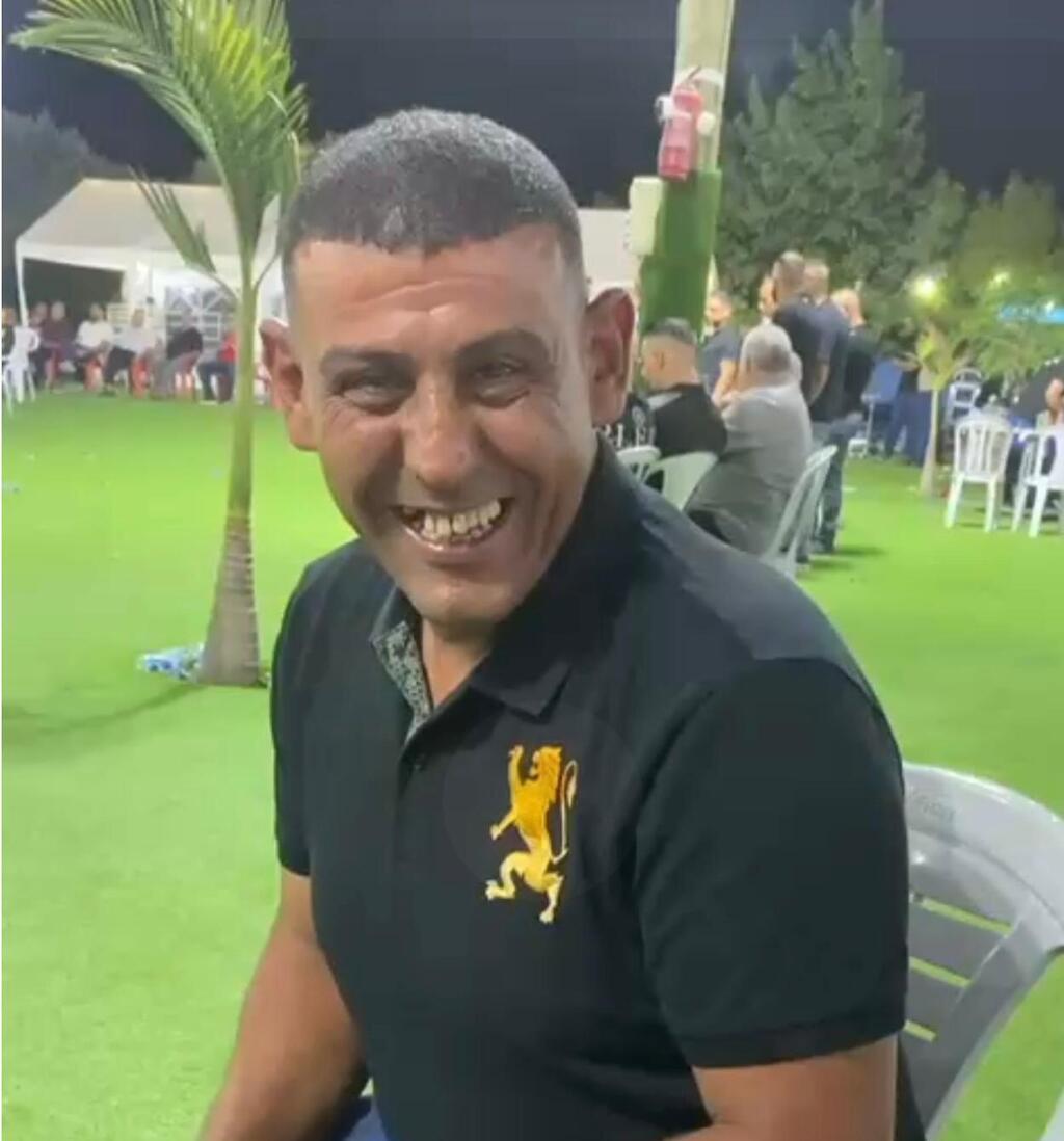 مصرع الشاب إيهاب زعبي من طمرة الزعبية بعد سقوطه عن شجرة (تُستخدم هذه الصورة بموجب البند 27 أ من قانون الحقوق الأدبية (2007)) مصرع الشاب إيهاب زعبي من طمرة الزعبية بعد سقوطه عن شجرة