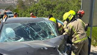 إصابة حرجة و3 إصابات متفاوتة في حادث طرق قرب شعب