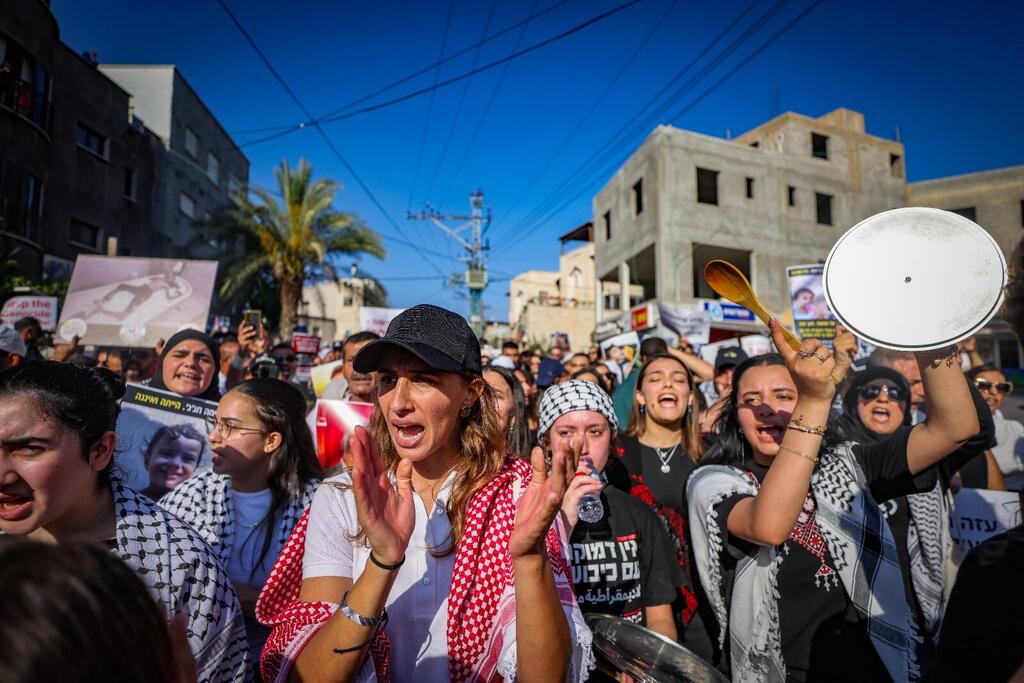  الآلاف من المتظاهرين في سخنين