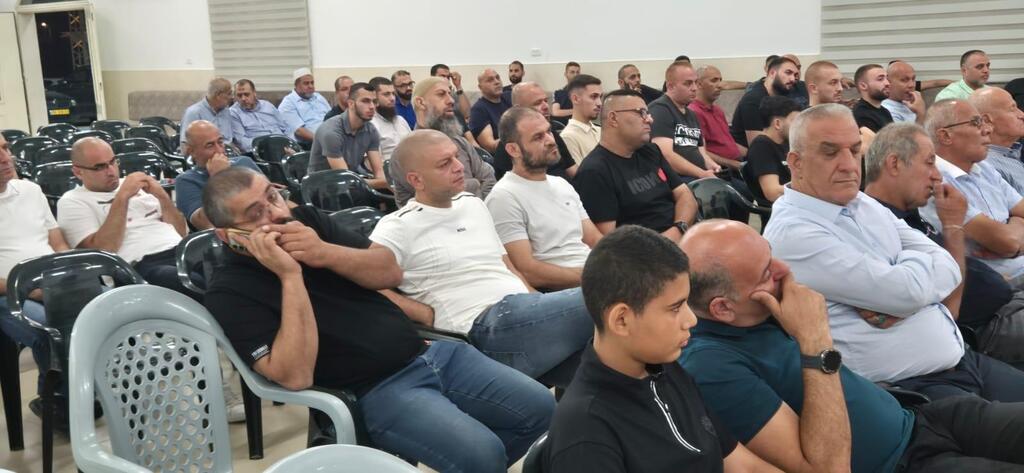 اجتماع شعبي في باقة للتضامن مع غزة