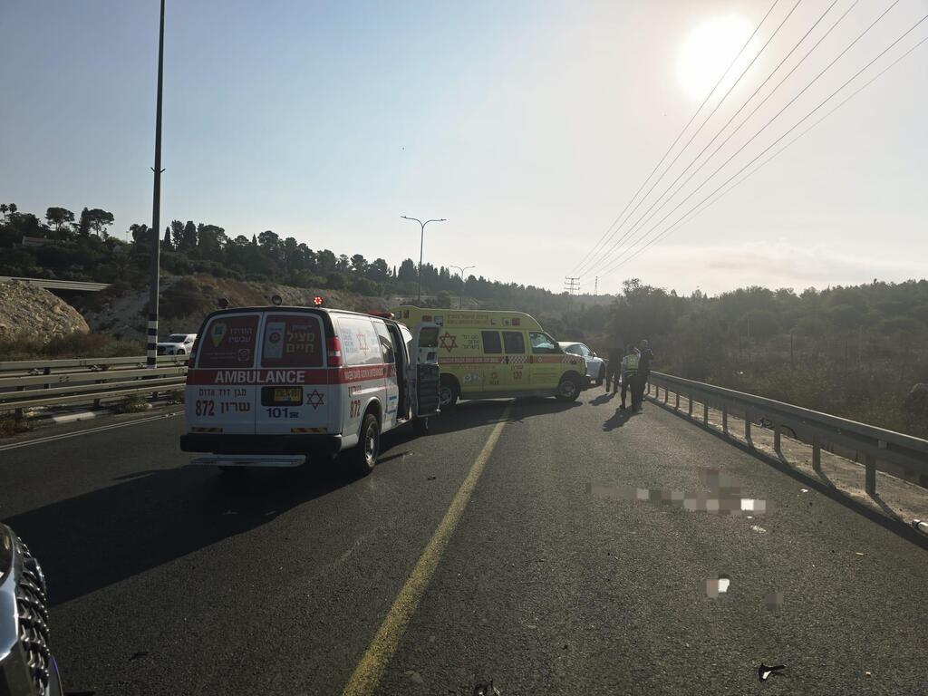 3 إصابات بينها واحدة حرجة لامرأة 40 عاما بحادث طرق قرب مدينة حريش 
