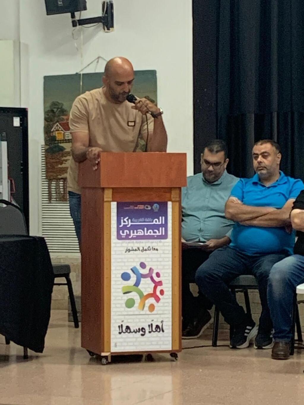 من مقاعد الدراسة الى موائد الصداقة: "لقاء وذكريات" يجمع مواليد 1985 في باقة بعد 22 عامًا (بموجب بند 27 أ لقانون الحقوق الأدبية عام 2007) من مقاعد الدراسة الى موائد الصداقة: "لقاء وذكريات" يجمع مواليد 1985 في باقة بعد 22 عامًا