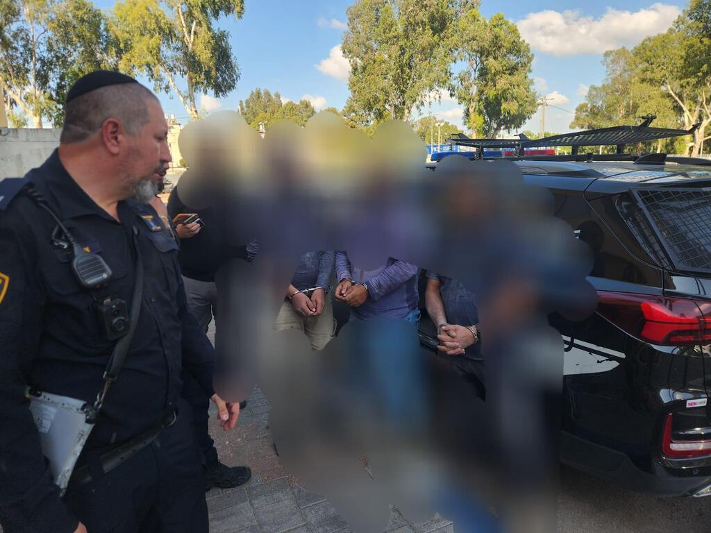 الشرطة تعتقل خمسة أشخاص بينهم اثنان من غزة وجنين في كريات بياليك
