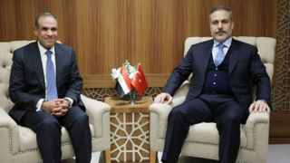 هاكان فيدان  وزير الخارجية التركي مع بدر عبد العاطي وزير الخارجية المصري
