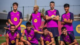 لاعبو نادي برشلونة