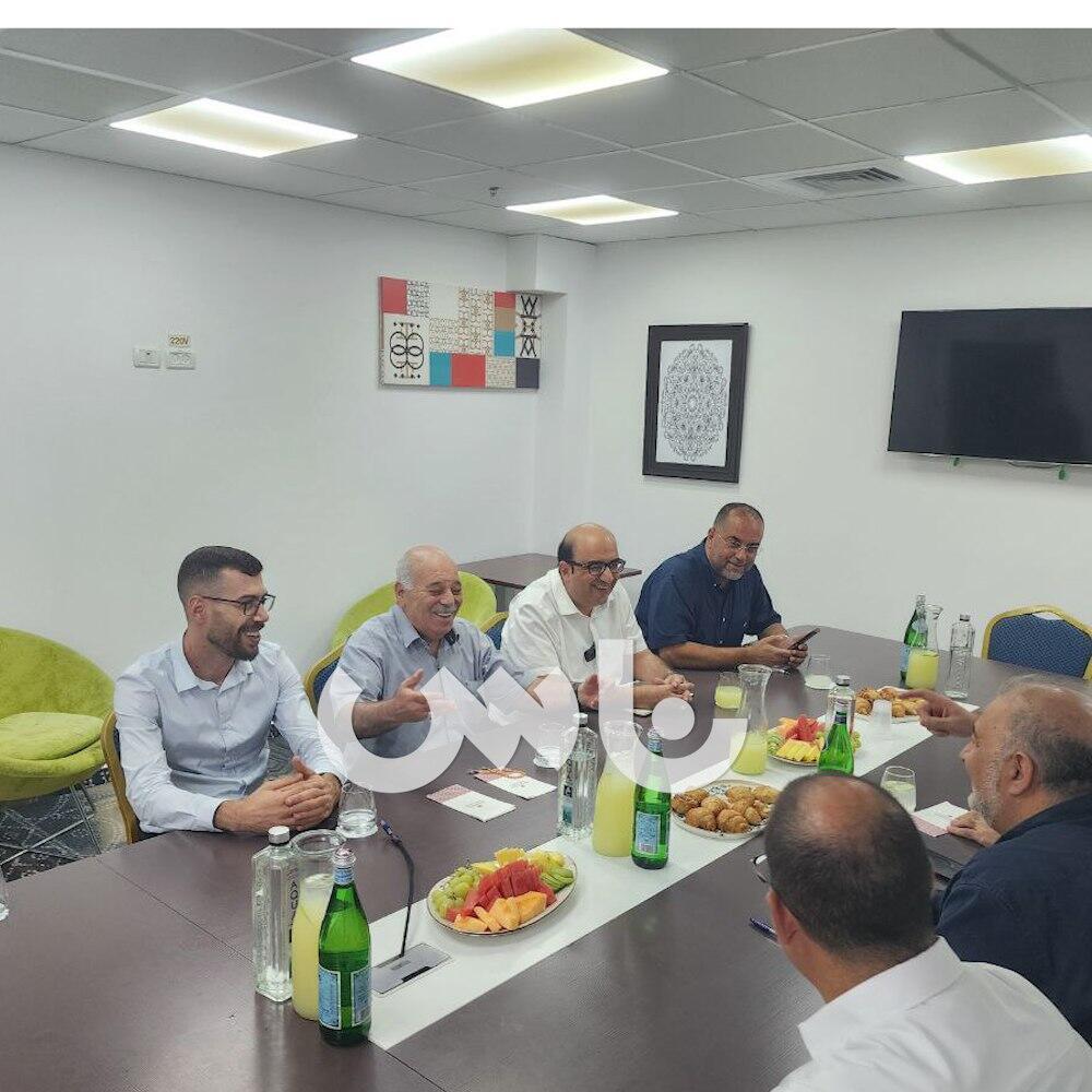 اجتماع تاريخي بين مركبات الأحزاب العربية الـ4 لبحث إعادة تشكيل القائمة المشتركة (راديو الناس) اجتماع تاريخي بين مركبات الأحزاب العربية الـ4 لبحث إعادة تشكيل القائمة المشتركة