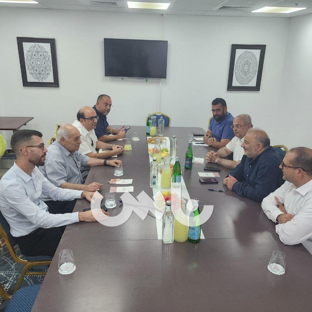 اجتماع تاريخي بين مركبات الأحزاب العربية الـ4 لبحث إعادة تشكيل القائمة المشتركة (راديو الناس) اجتماع تاريخي بين مركبات الأحزاب العربية الـ4 لبحث إعادة تشكيل القائمة المشتركة