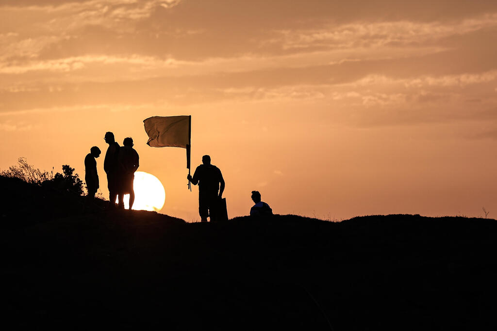 فعاليات خارجية في فصل الصيف وقت المغيب