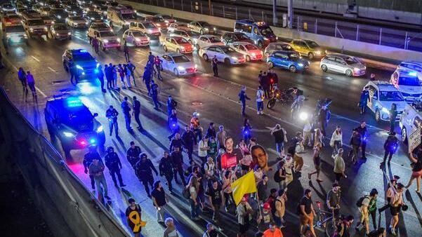 اغلاق شارع ايالون