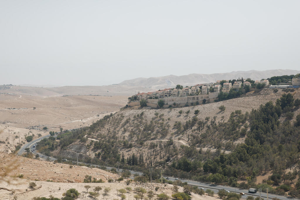 مشهد عام لمستوطنة معاليه أدوميم