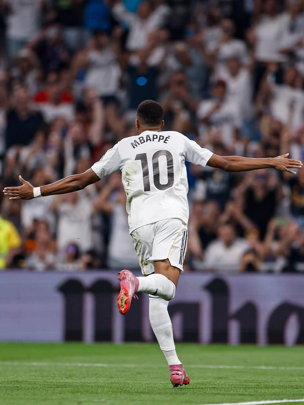 ريال مدريد يهزم أوساسونا في افتتاحية الليغا