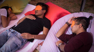 نوم بالخارج / تخييم - صورة توضيحية