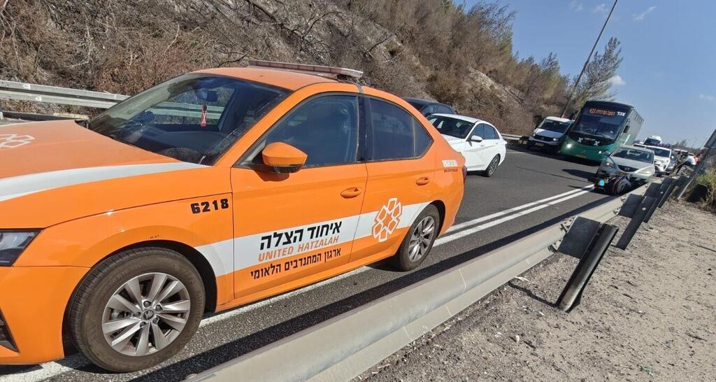 حادث طرق على شارع رقم 1