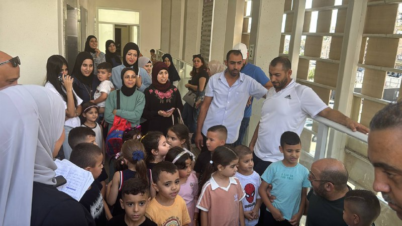أولياء أمور في الناصرة: البلدية ترفض استقبال أطفالنا بصفوف البساتين بمدرسة القسطل (جواد عمري، راديو الناس) أولياء أمور في الرينة: البلدية ترفض استقبال أطفالنا بصفوف البساتين بمدرسة القسطل