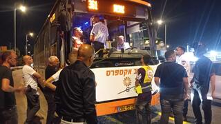 اعتداء على سائق حافلة عربي قرب مجد الكروم