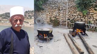  الشيخ أبو وهيب يحافظ على تقليد صناعة "ربّ الخروب"