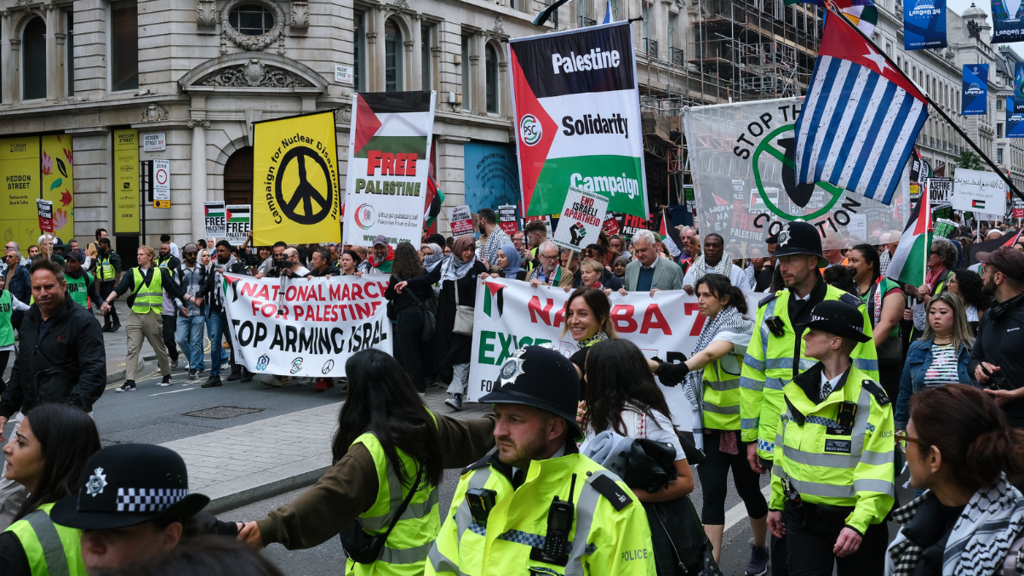 مظاهرات مؤيدة لفلسطين في لندن