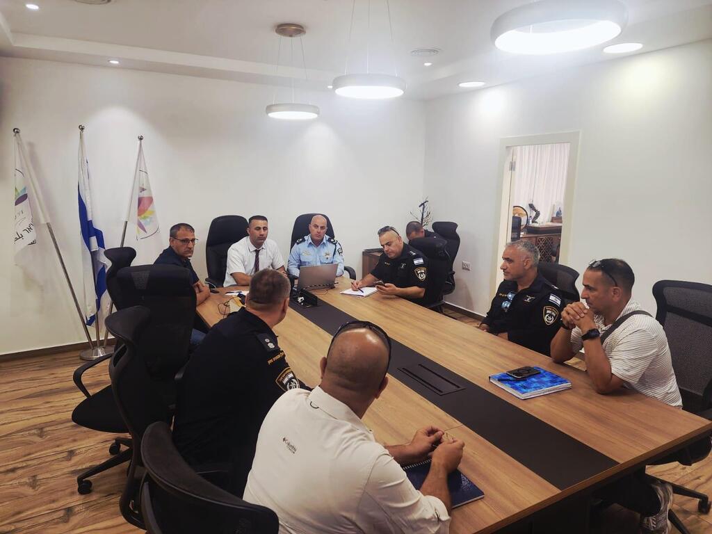 قائد شرطة الشمال يلتقي رئيس بلدية المغار