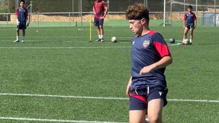 اللاعب زكي عدوي ينضم إلى "باتكونا" الإسباني