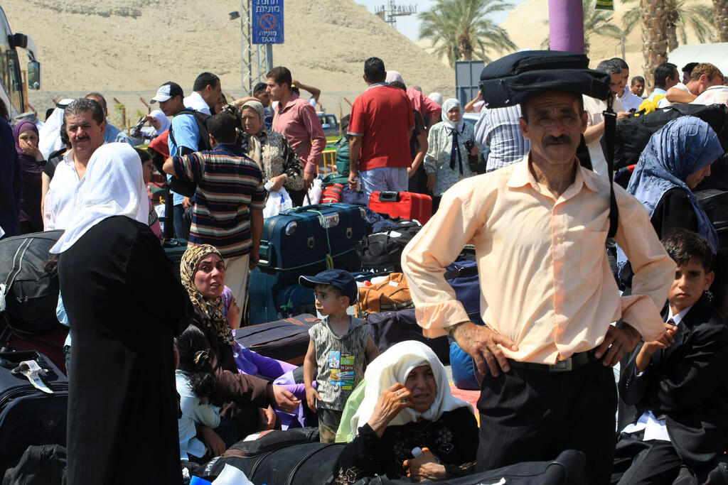 معبر الكرامة (فلاش 90)  معبر الكرامة