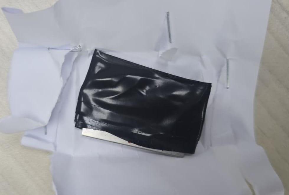 اداة الطعن في المدرسة (الشرطة) اداة الطعن في المدرسة