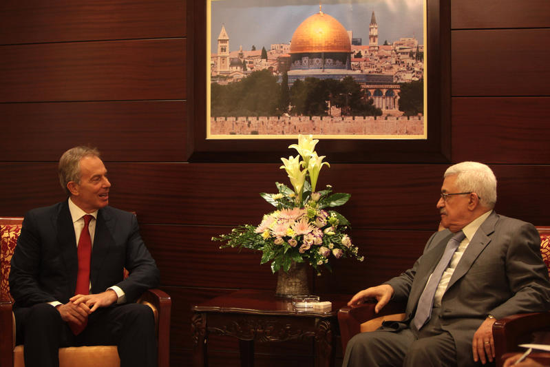 أبو مازن وبلير عام 2011 (Issam Rimawi/Flash90) أبو مازن وبلير عام 2011