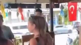 طرد شبان إسرائيليين من مطعم في تايلاند وسط هتافات مؤيدة لفلسطين