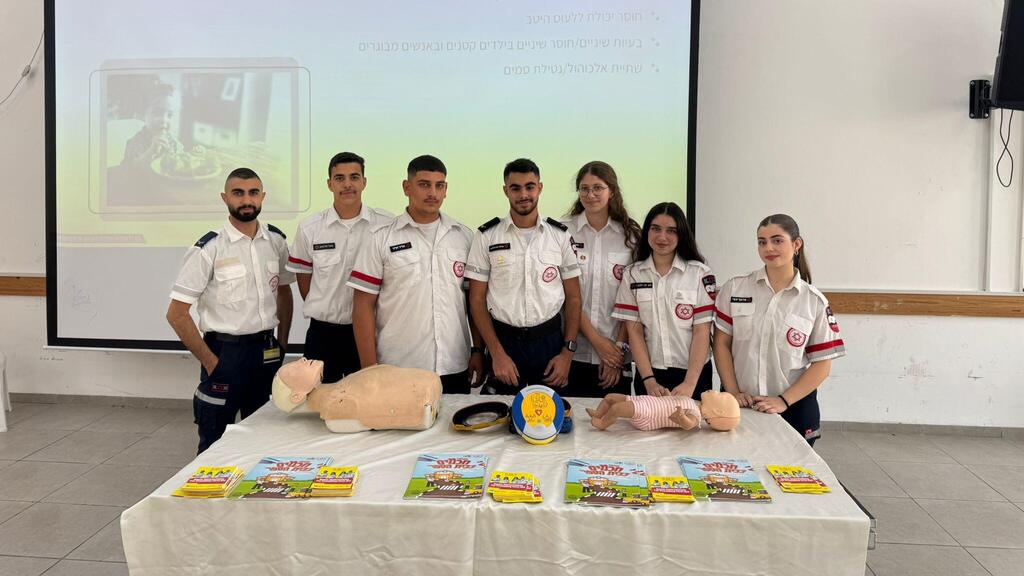 يوم للتبرع بالدم في عبلين لصالح أطفال مرضى السرطان (تُستخدم هذه الصورة بموجب البند 27 أ من قانون الحقوق الأدبية (2007))  يوم للتبرع بالدم في عبلين لصالح أطفال مرضى السرطان