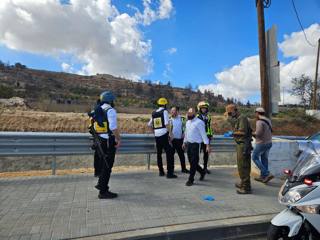 من موقع عملية الدهس جنوب القدس